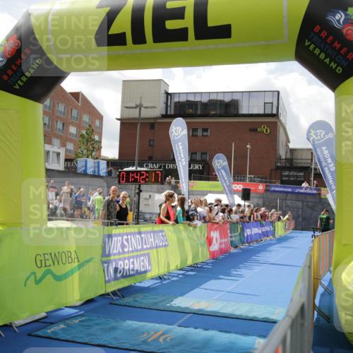 10.08.2025 - GEWOBA Citytriathlon Bremen H.Heesch http://msf.ph/oto/8539034 10.08.2025 11:45:54 Ziel 23, 221 meine-sportfotos.de