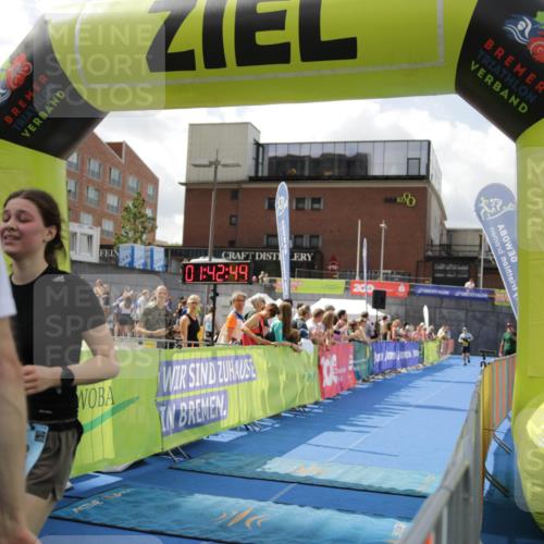 10.08.2025 - GEWOBA Citytriathlon Bremen H.Heesch http://msf.ph/oto/8539048 10.08.2025 11:46:22 Ziel 193 meine-sportfotos.de