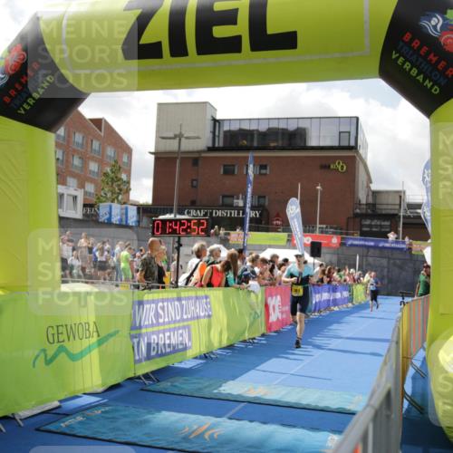 10.08.2025 - GEWOBA Citytriathlon Bremen H.Heesch http://msf.ph/oto/8539080 10.08.2025 11:46:29 Ziel 193 meine-sportfotos.de