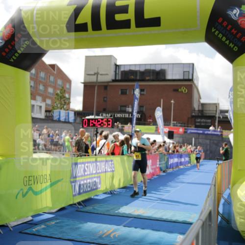 10.08.2025 - GEWOBA Citytriathlon Bremen H.Heesch http://msf.ph/oto/8539085 10.08.2025 11:46:30 Ziel 193, 381 meine-sportfotos.de