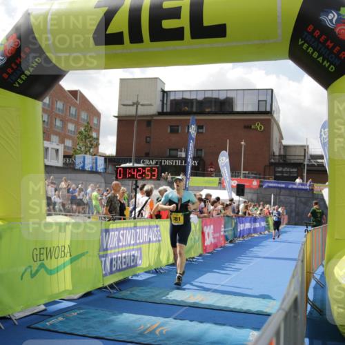10.08.2025 - GEWOBA Citytriathlon Bremen H.Heesch http://msf.ph/oto/8539087 10.08.2025 11:46:31 Ziel 193, 381 meine-sportfotos.de