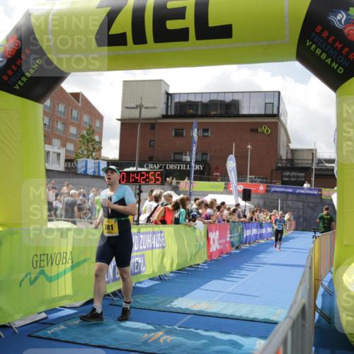 10.08.2025 - GEWOBA Citytriathlon Bremen H.Heesch http://msf.ph/oto/8539094 10.08.2025 11:46:32 Ziel 381 meine-sportfotos.de