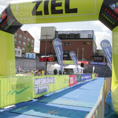 10.08.2025 - GEWOBA Citytriathlon Bremen H.Heesch http://msf.ph/oto/8539270 10.08.2025 12:30:40 Ziel  meine-sportfotos.de