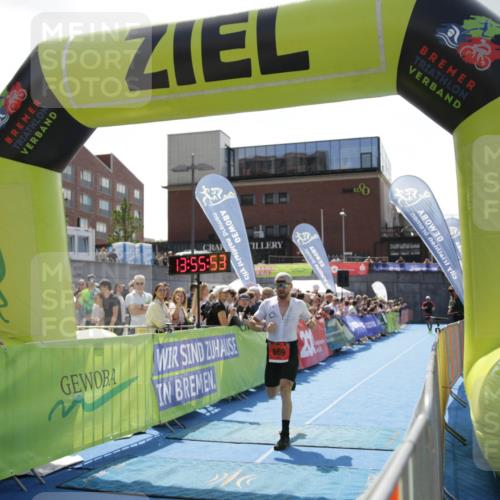 10.08.2025 - GEWOBA Citytriathlon Bremen H.Heesch http://msf.ph/oto/8539303 10.08.2025 13:55:51 Ziel 1020, 1022 meine-sportfotos.de