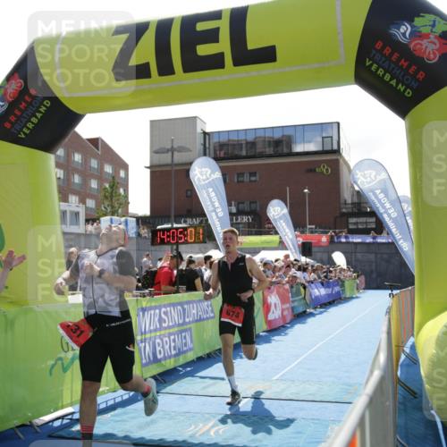 10.08.2025 - GEWOBA Citytriathlon Bremen H.Heesch http://msf.ph/oto/8539342 10.08.2025 14:05:00 Ziel 731, 856 meine-sportfotos.de