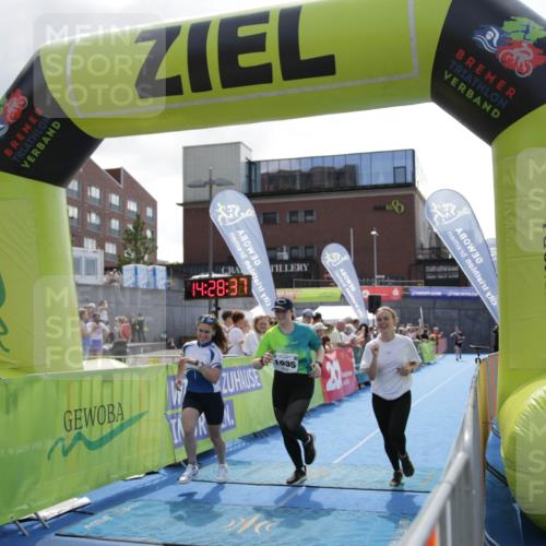 10.08.2025 - GEWOBA Citytriathlon Bremen H.Heesch http://msf.ph/oto/8539479 10.08.2025 14:28:36 Ziel 978, 1019 meine-sportfotos.de