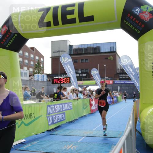 10.08.2025 - GEWOBA Citytriathlon Bremen H.Heesch http://msf.ph/oto/8539487 10.08.2025 14:29:01 Ziel 782, 944, 1001, 1025 meine-sportfotos.de
