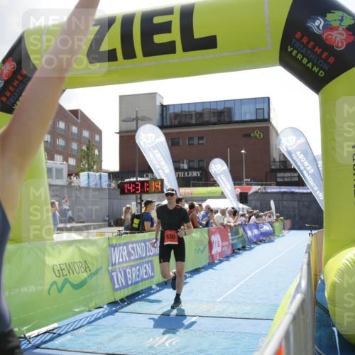 10.08.2025 - GEWOBA Citytriathlon Bremen H.Heesch http://msf.ph/oto/8539500 10.08.2025 14:31:13 Ziel 630, 862, 969, 1036 meine-sportfotos.de