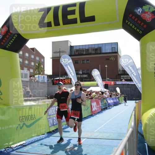 10.08.2025 - GEWOBA Citytriathlon Bremen H.Heesch http://msf.ph/oto/8539507 10.08.2025 14:33:43 Ziel 762 meine-sportfotos.de