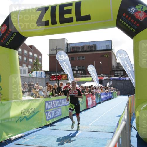 10.08.2025 - GEWOBA Citytriathlon Bremen H.Heesch http://msf.ph/oto/8539573 10.08.2025 15:10:44 Ziel 17, 261, 304 meine-sportfotos.de