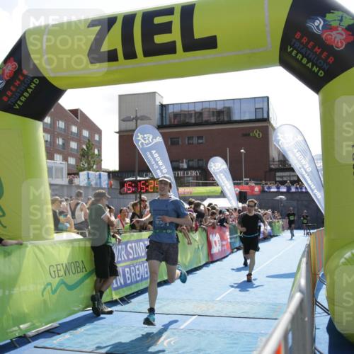 10.08.2025 - GEWOBA Citytriathlon Bremen H.Heesch http://msf.ph/oto/8539593 10.08.2025 15:15:22 Ziel 64 meine-sportfotos.de