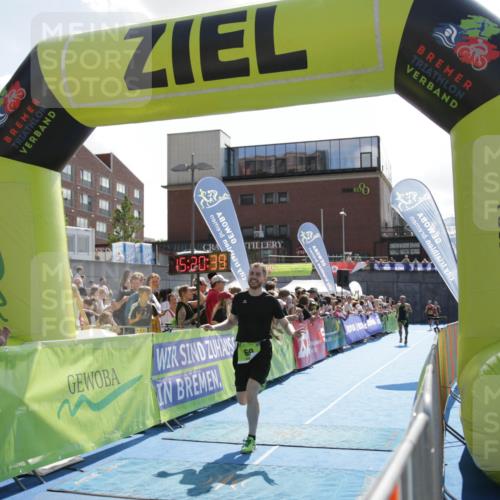 10.08.2025 - GEWOBA Citytriathlon Bremen H.Heesch http://msf.ph/oto/8539647 10.08.2025 15:20:38 Ziel 20, 47, 50, 69, 76 meine-sportfotos.de