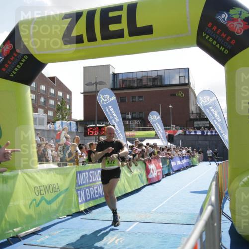 10.08.2025 - GEWOBA Citytriathlon Bremen H.Heesch http://msf.ph/oto/8539654 10.08.2025 15:21:05 Ziel 198, 272 meine-sportfotos.de