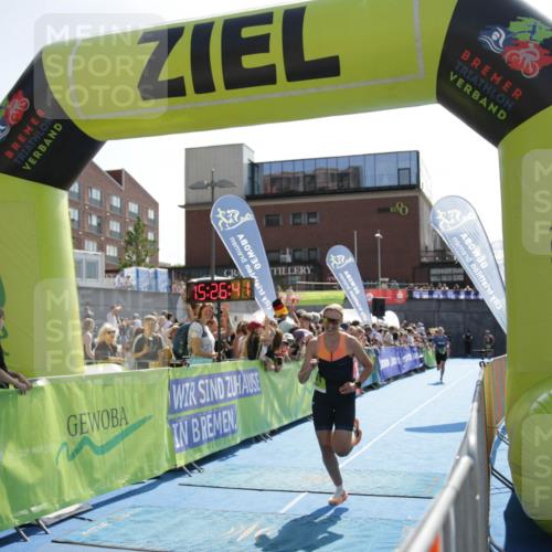 10.08.2025 - GEWOBA Citytriathlon Bremen H.Heesch http://msf.ph/oto/8539712 10.08.2025 15:26:40 Ziel 86, 441 meine-sportfotos.de