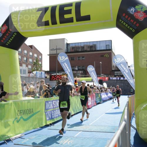10.08.2025 - GEWOBA Citytriathlon Bremen H.Heesch http://msf.ph/oto/8539741 10.08.2025 15:29:45 Ziel 208, 273 meine-sportfotos.de