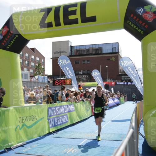 10.08.2025 - GEWOBA Citytriathlon Bremen H.Heesch http://msf.ph/oto/8539745 10.08.2025 15:29:47 Ziel 208, 273 meine-sportfotos.de