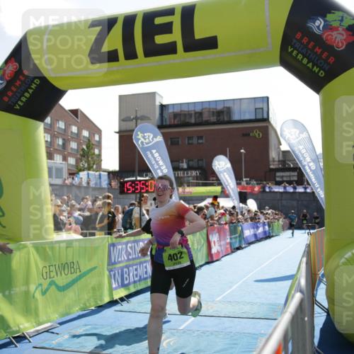 10.08.2025 - GEWOBA Citytriathlon Bremen H.Heesch http://msf.ph/oto/8539781 10.08.2025 15:34:59 Ziel 269, 402, 470 meine-sportfotos.de