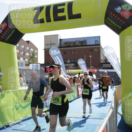 10.08.2025 - GEWOBA Citytriathlon Bremen H.Heesch http://msf.ph/oto/8539831 10.08.2025 15:40:46 Ziel 153, 316, 509 meine-sportfotos.de