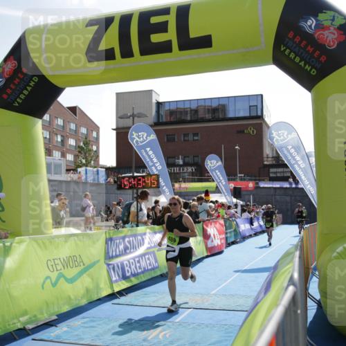 10.08.2025 - GEWOBA Citytriathlon Bremen H.Heesch http://msf.ph/oto/8539849 10.08.2025 15:43:44 Ziel 345, 414, 425, 489 meine-sportfotos.de