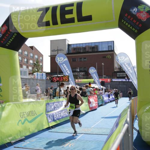 10.08.2025 - GEWOBA Citytriathlon Bremen H.Heesch http://msf.ph/oto/8539850 10.08.2025 15:43:44 Ziel 345, 414, 425, 489 meine-sportfotos.de