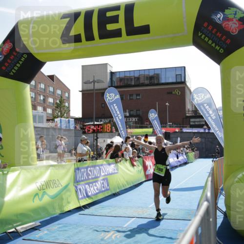 10.08.2025 - GEWOBA Citytriathlon Bremen H.Heesch http://msf.ph/oto/8539856 10.08.2025 15:44:17 Ziel 149, 398, 519 meine-sportfotos.de