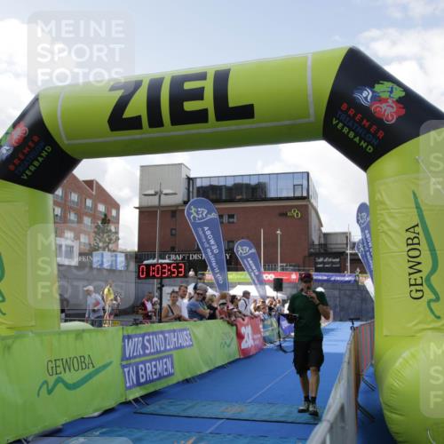 10.08.2025 - GEWOBA Citytriathlon Bremen H.Heesch http://msf.ph/oto/8539900 10.08.2025 11:07:30 Ziel  meine-sportfotos.de