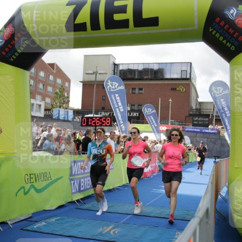 10.08.2025 - GEWOBA Citytriathlon Bremen H.Heesch http://msf.ph/oto/8539943 10.08.2025 11:30:35 Ziel 83, 131, 390, 433 meine-sportfotos.de