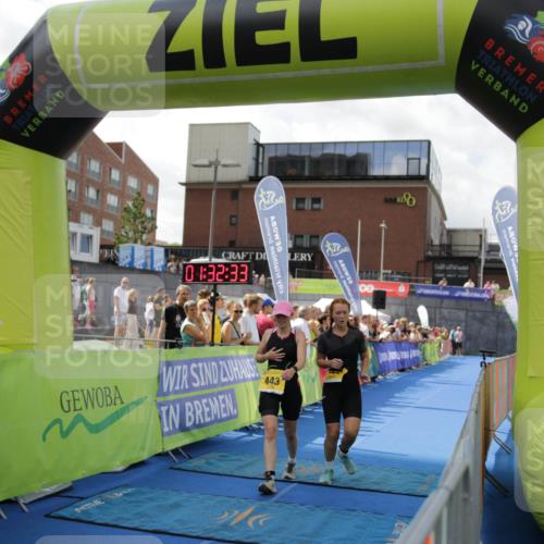 10.08.2025 - GEWOBA Citytriathlon Bremen H.Heesch http://msf.ph/oto/8539987 10.08.2025 11:36:10 Ziel 418, 443, 452, 485 meine-sportfotos.de