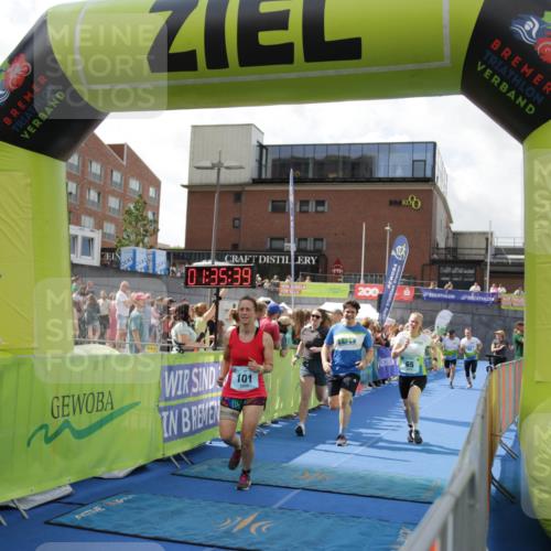10.08.2025 - GEWOBA Citytriathlon Bremen H.Heesch http://msf.ph/oto/8540017 10.08.2025 11:39:17 Ziel 65, 101, 427 meine-sportfotos.de