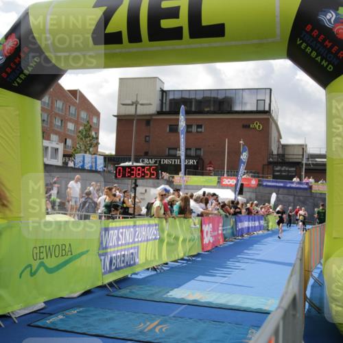 10.08.2025 - GEWOBA Citytriathlon Bremen H.Heesch http://msf.ph/oto/8540161 10.08.2025 11:42:32 Ziel 235, 476 meine-sportfotos.de