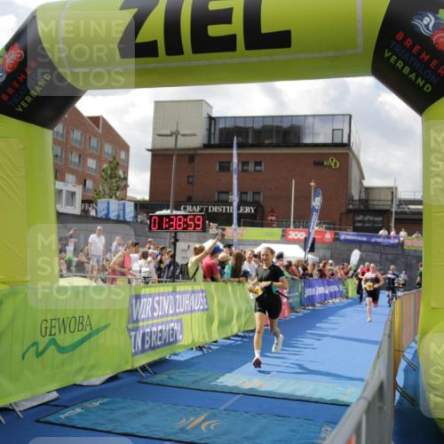 10.08.2025 - GEWOBA Citytriathlon Bremen H.Heesch http://msf.ph/oto/8540198 10.08.2025 11:42:36 Ziel 235, 476 meine-sportfotos.de