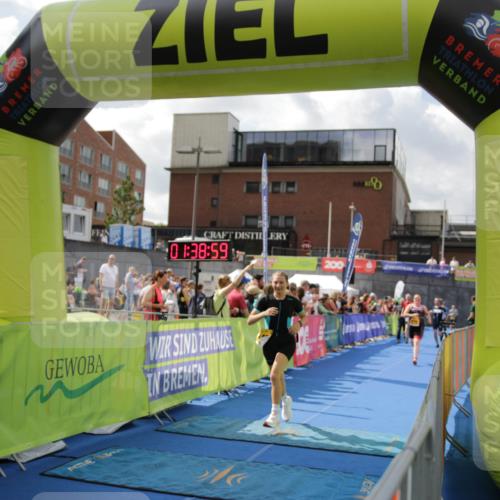 10.08.2025 - GEWOBA Citytriathlon Bremen H.Heesch http://msf.ph/oto/8540201 10.08.2025 11:42:36 Ziel 235, 476 meine-sportfotos.de