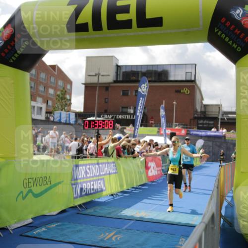 10.08.2025 - GEWOBA Citytriathlon Bremen H.Heesch http://msf.ph/oto/8540289 10.08.2025 11:42:45 Ziel 139, 447, 463 meine-sportfotos.de