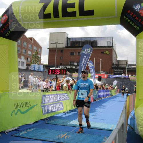 10.08.2025 - GEWOBA Citytriathlon Bremen H.Heesch http://msf.ph/oto/8540315 10.08.2025 11:42:48 Ziel 53, 139, 447, 463 meine-sportfotos.de