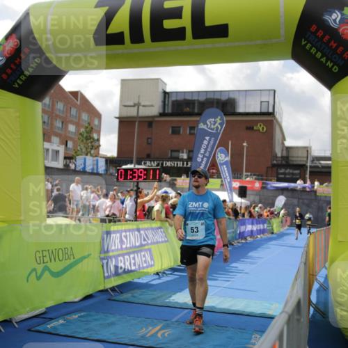 10.08.2025 - GEWOBA Citytriathlon Bremen H.Heesch http://msf.ph/oto/8540317 10.08.2025 11:42:48 Ziel 53, 139, 447, 463 meine-sportfotos.de