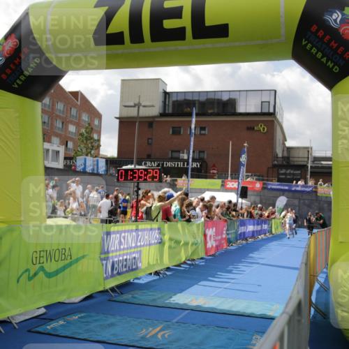 10.08.2025 - GEWOBA Citytriathlon Bremen H.Heesch http://msf.ph/oto/8540457 10.08.2025 11:43:06 Ziel 49, 229, 354, 355, 506 meine-sportfotos.de