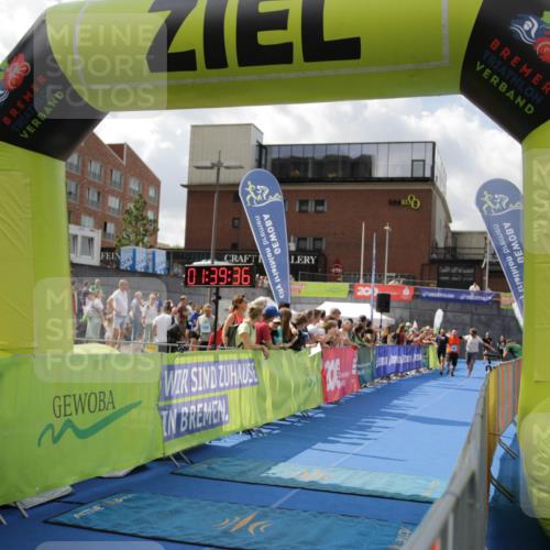 10.08.2025 - GEWOBA Citytriathlon Bremen H.Heesch http://msf.ph/oto/8540523 10.08.2025 11:43:13 Ziel 49, 169, 229, 354, 506 meine-sportfotos.de