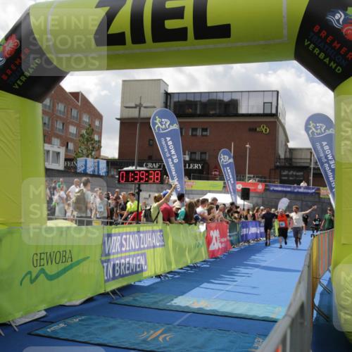10.08.2025 - GEWOBA Citytriathlon Bremen H.Heesch http://msf.ph/oto/8540541 10.08.2025 11:43:15 Ziel 49, 169, 229 meine-sportfotos.de
