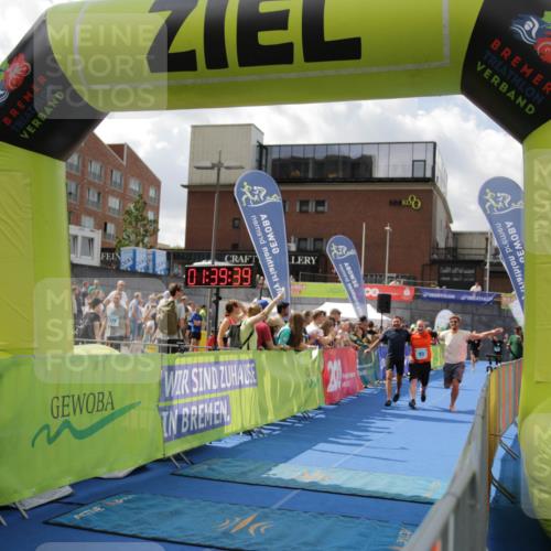 10.08.2025 - GEWOBA Citytriathlon Bremen H.Heesch http://msf.ph/oto/8540557 10.08.2025 11:43:16 Ziel 49, 169, 229 meine-sportfotos.de