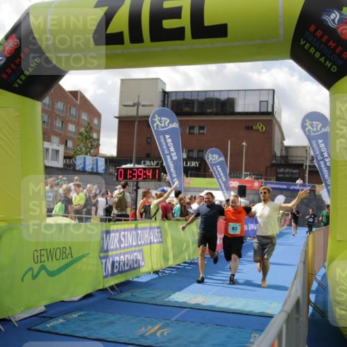 10.08.2025 - GEWOBA Citytriathlon Bremen H.Heesch http://msf.ph/oto/8540571 10.08.2025 11:43:18 Ziel 93, 169, 229 meine-sportfotos.de
