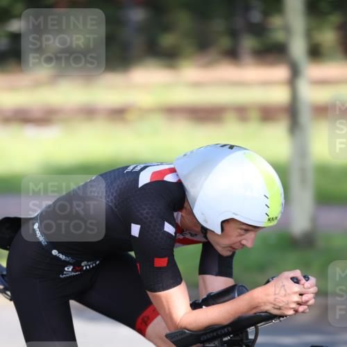 10.08.2025 - GEWOBA Citytriathlon Bremen Yannick Fuchs http://msf.ph/oto/8540725 10.08.2025 10:28:38 Radfahren  meine-sportfotos.de
