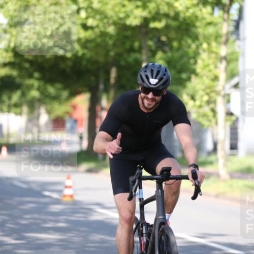 10.08.2025 - GEWOBA Citytriathlon Bremen Yannick Fuchs http://msf.ph/oto/8540835 10.08.2025 10:31:33 Radfahren 363 meine-sportfotos.de