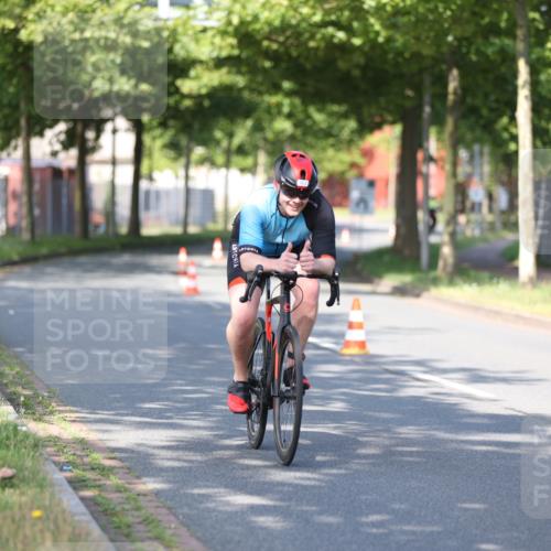 10.08.2025 - GEWOBA Citytriathlon Bremen Yannick Fuchs http://msf.ph/oto/8540838 10.08.2025 10:31:34 Radfahren  meine-sportfotos.de