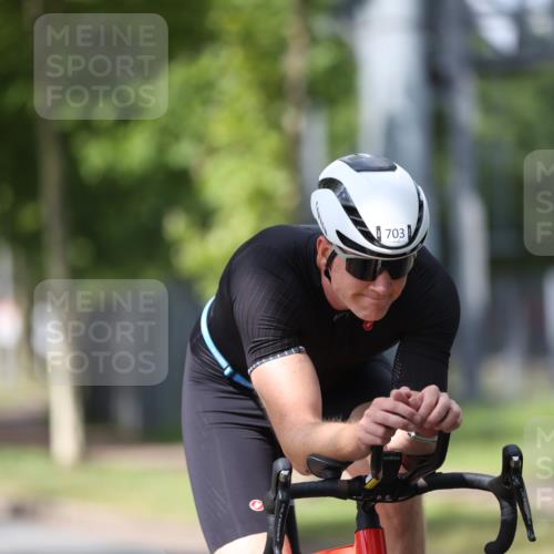 10.08.2025 - GEWOBA Citytriathlon Bremen Yannick Fuchs http://msf.ph/oto/8540968 10.08.2025 12:44:17 Radfahren 661, 669, 693, 703, 713, 731, 746, 908, 911, 965 meine-sportfotos.de