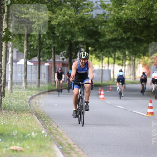 10.08.2025 - GEWOBA Citytriathlon Bremen Yannick Fuchs http://msf.ph/oto/8541182 10.08.2025 12:44:58 Radfahren 638, 647, 716, 727, 786, 808, 809, 816 meine-sportfotos.de