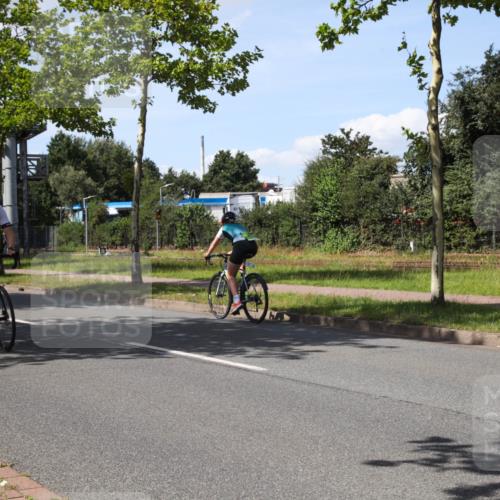10.08.2025 - GEWOBA Citytriathlon Bremen Yannick Fuchs http://msf.ph/oto/8541305 10.08.2025 14:29:05 Radfahren 168, 172, 188, 321, 403, 447 meine-sportfotos.de