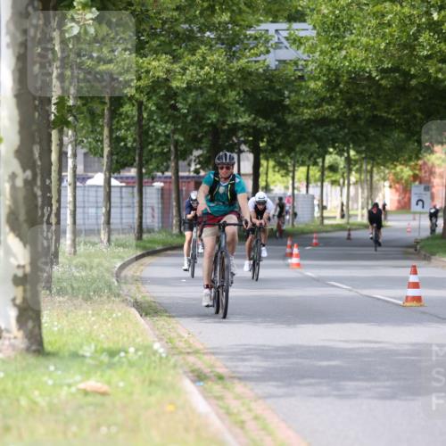 10.08.2025 - GEWOBA Citytriathlon Bremen Yannick Fuchs http://msf.ph/oto/8541369 10.08.2025 12:45:29 Radfahren 676, 712, 724, 828, 851, 930, 939, 946, 1022 meine-sportfotos.de