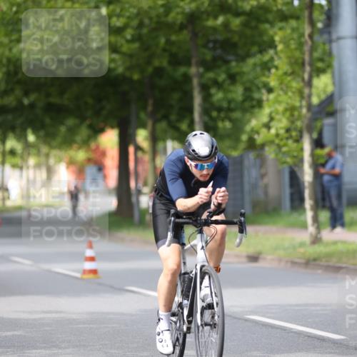 10.08.2025 - GEWOBA Citytriathlon Bremen Yannick Fuchs http://msf.ph/oto/8541404 10.08.2025 12:45:31 Radfahren 676, 724, 828, 851, 930, 939, 946, 1022 meine-sportfotos.de