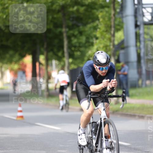 10.08.2025 - GEWOBA Citytriathlon Bremen Yannick Fuchs http://msf.ph/oto/8541407 10.08.2025 12:45:31 Radfahren 676, 724, 828, 851, 930, 939, 946, 1022 meine-sportfotos.de