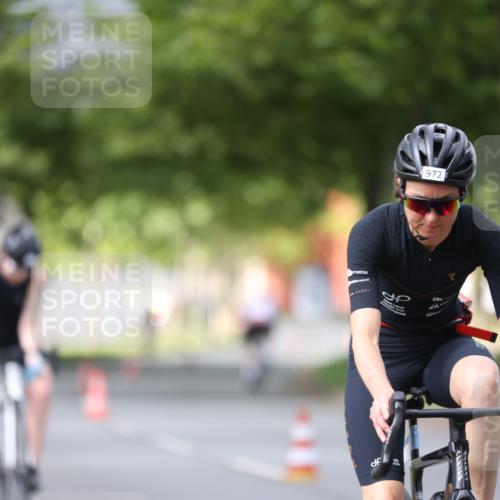 10.08.2025 - GEWOBA Citytriathlon Bremen Yannick Fuchs http://msf.ph/oto/8541442 10.08.2025 12:45:34 Radfahren 676, 724, 748, 851, 930, 939, 946, 1022 meine-sportfotos.de